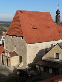 Pohled na kostel z hradeb