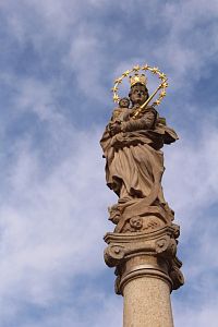 Vidnava, mariánský sloup na Mírovém náměstí