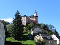 Pohled na zámek Jánský Vrch