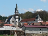 Žihobce, kostel a zámek