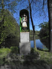 Těchonice, socha sv. J. Nepomuckého