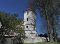 Kostel sv. Filipa a Jakuba v Těchonicích.