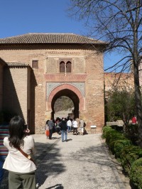 Alhambra, brána u Alcazaby