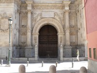 Granada, jeden ze vchodů do katedrály