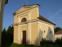 Blovice, hrobka Kolovratu - kaple sv. Kříže