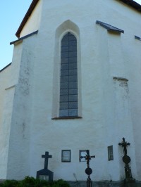Kašperské Hory, okno kostela sv. Mikuláše