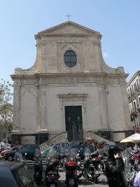 Catania, kostelík u tržnice