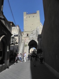 Taormina, věž městských hradeb