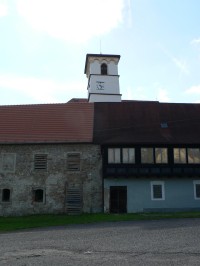 Hazlov, zámek a kostelní věž