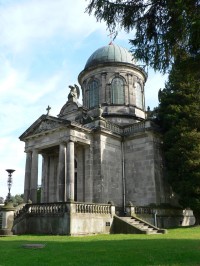 Nové Město pod Smrkem, Klingerovo mausoleum