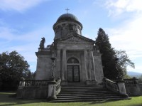 Klingerovo mausoleum, průčelí