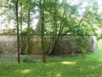 Hradecká pevnost, pozůstatky opevnění - Ravelin