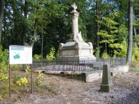 Les Svíb - Alej mrtvých, pomník rakouského polního pluku č. 51