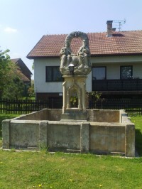 Bříšťany - socha sv. Trojice 