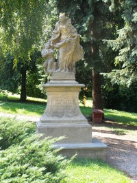 Nová Paka - socha sv. Alžběty, soubor soch