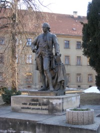 Josefov - socha Josefa II 
