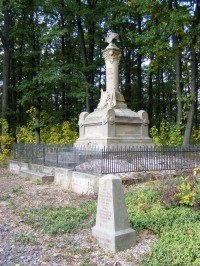 Les Svíb - bojiště bitvy r. 1866 - Alej mrtvých