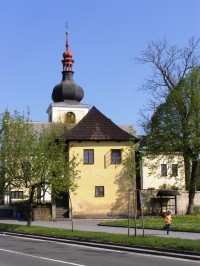 Česká Skalice - kostel Nanebevzetí Panny Marie a fara