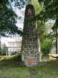 Hradec Králové - pomník Dukelských hrdinů