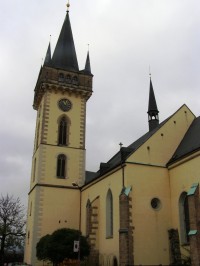 Dvůr Králové - kostel sv. Jana Křtitele