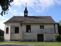Měník - dřevěný kostel sv. Václava a Stanislava se zvonicí