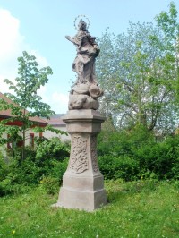 Jilemnice - sochy svatých v parku