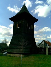 Loučná Hora - dřevěný kostel sv. Jiří, zvonice