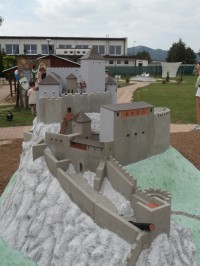 model hradu Beckov - Park miniatúr