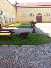 Nádvoří zámku Letovice