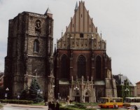 zvonice a katedrála