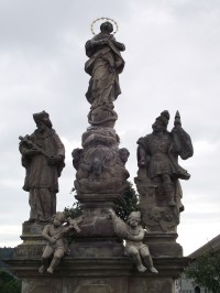 Moravičany - sousoší Panny Marie, sv. Floriána a sv. Jana Nepomuckého