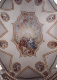 Benosova stropní freska Navštívení Panny Marie z r. 1725