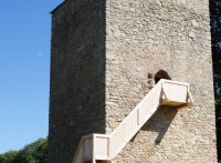 detail středové části věže