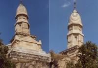 Dürnstein – památník bitvy u Loibenu (Denkmal für die Schlacht bei Dürnstein, Franzosendenkmal)