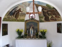 interiér kaple sv. Josefa v Mitrovicích