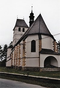 kostel v Dlouhé Loučce