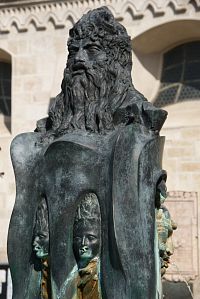 Vídeňské Nové Město – Mojžíšova fontána  (Wiener Neustadt – Mosesbrunnen)