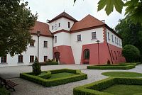 Březí u Týna nad Vltavou -  zámek Vysoký Hrádek  (Temelín)