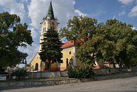 Radošovce - kostel Narození Panny Marie