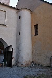 gotická schodištní věž