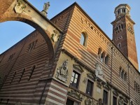Verona – radnice a soud v Paláci rozumu  (Palazzo della Ragione, Palazzo del Comune)