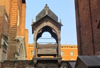 Verona – pohřební schrána Castelbarco  (Arca di Castelbarco)
