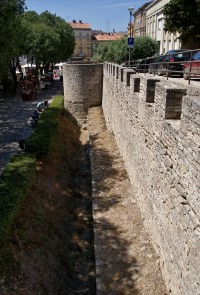 nejdelší hradební pás v Pule