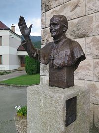 busta papeže Jana Pavla II.