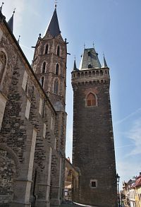 u chrámu sv. Bartoloměje se zvonicí