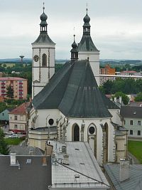 Uničov - kostel Nanebevzetí Panny Marie z radniční věže