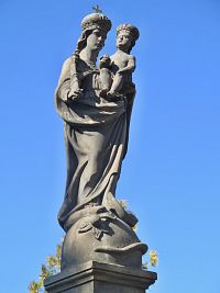 socha P.M. s Ježíškem