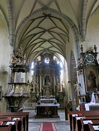 Trhové Sviny - interiér farního kostela