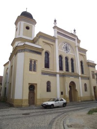 žatecká synagoga z r. 1871-73