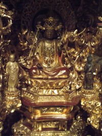 oltář s trojicí Buddhy Amidy a ochránci bódhisattvami​ Kannon a Džizó, Japonsko, 18. stol.